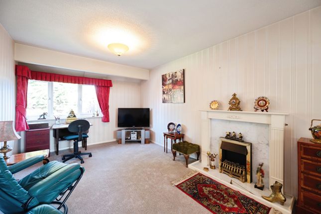 Flat 30, 354, Sea Front, Hampshire photo 3