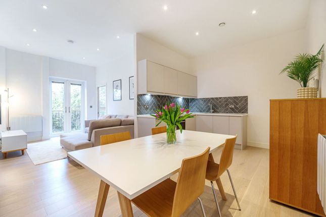 Flat for sale in Carey Road, Mulberry House