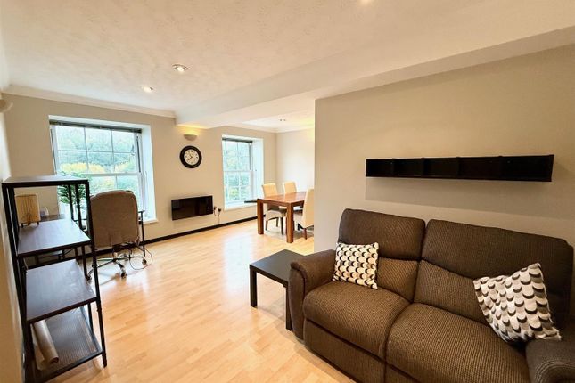 Bridgeholme Mill, Flat 17, Charley Lane, High Peak photo 4
