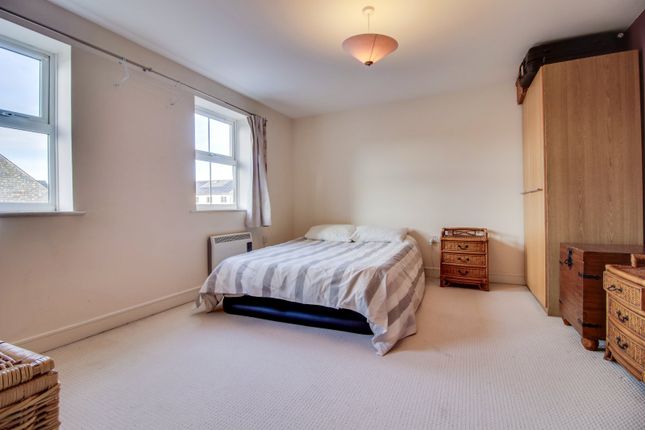 1019D,, Harrogate Road, Bradford photo 4
