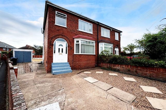 30, Hill Top Crescent, DONCASTER photo 2
