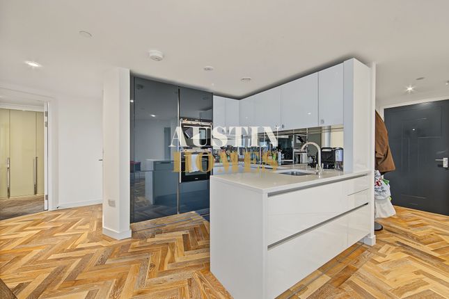 Flat 130, Eagle Point City Road, London photo 3