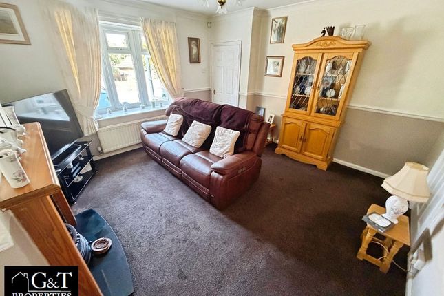 12 Springfield Avenue, Dudley photo 3