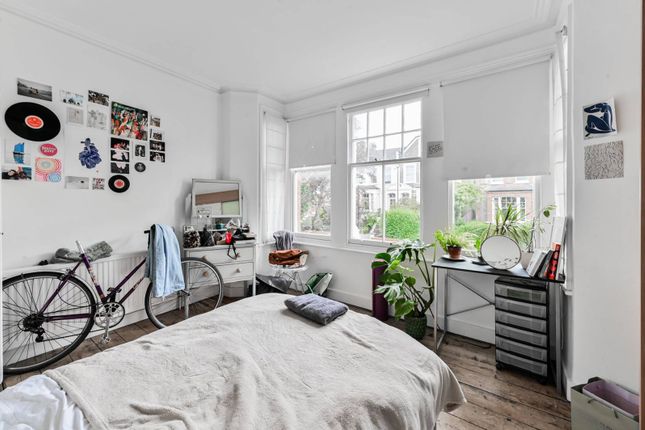 Flat for sale in Ridge Road, Crouch End, London