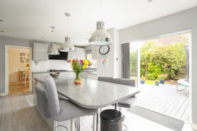8 Yeo Close, Cheddar, Somerset photo 4