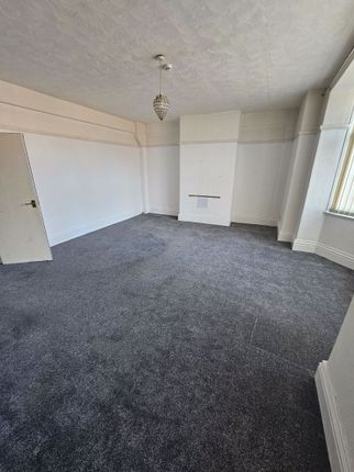 Flat to rent in Conway Road, Colwyn Bay