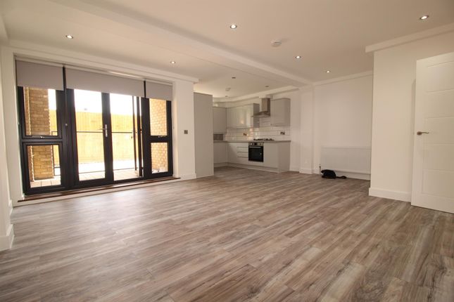 Thumbnail Flat to rent in Chingford Mount Road, Chingford