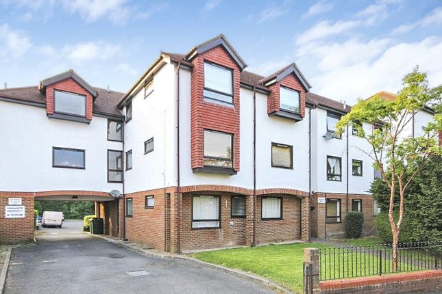 Thumbnail Flat for sale in Warminster Road, London