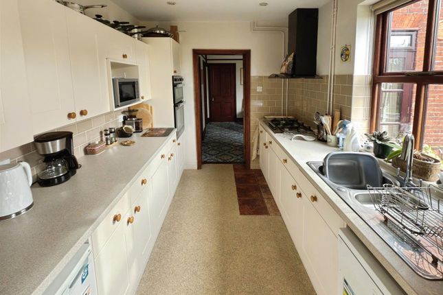 43, The Street, Lowestoft photo 4