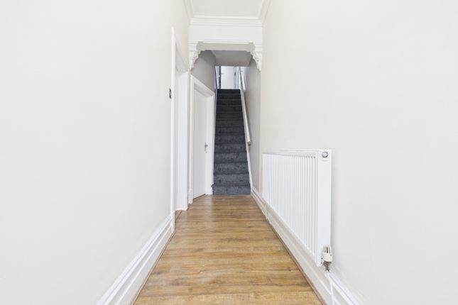 Cam03729G0-Pr0139-Still002