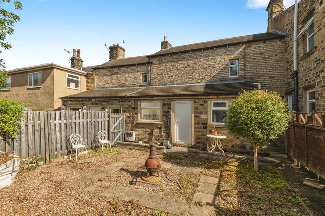 80, Stile Common Road, Huddersfield photo 2