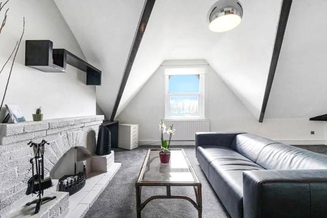 Flat 3., 142, Stanstead Road, London photo 2
