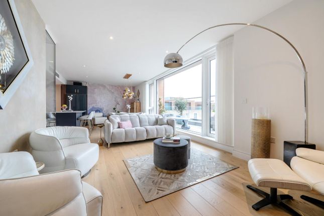 Flat 79, Wrest House, 27, Inglis Way, London photo 4