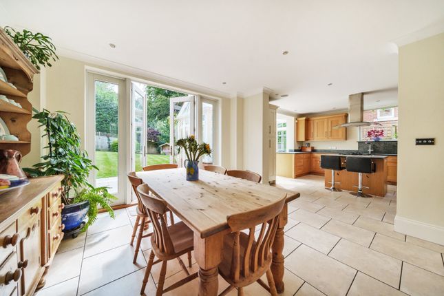 Somerville,, Sandy Lane, Cobham photo 4