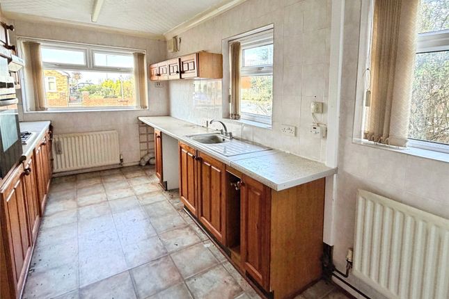 1, Coleridge Road, Doncaster photo 2
