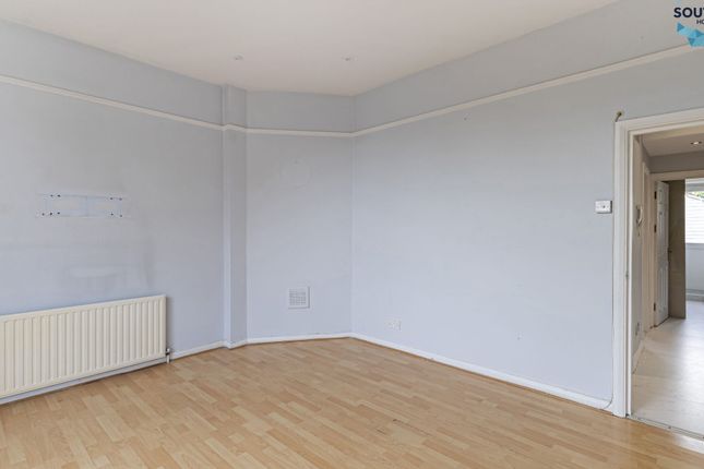 Flat 1, 55 Pascoe Road, Lewisham, SE13 5JE photo 4
