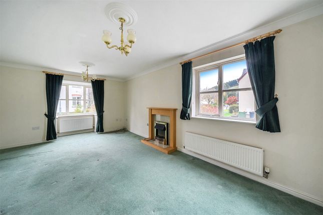 5, BUTTERCUP MEADOW, Hereford photo 2