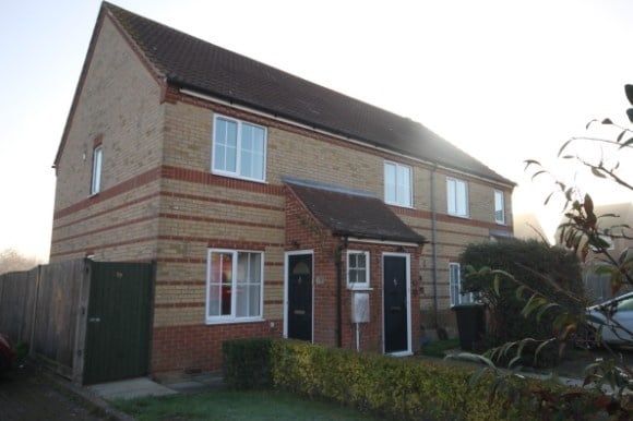 Semi-detached house to rent in Chauntry Way, Flitwick