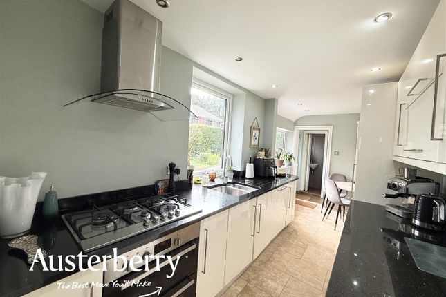 3, Greenacres Avenue, Stoke-On-Trent photo 2