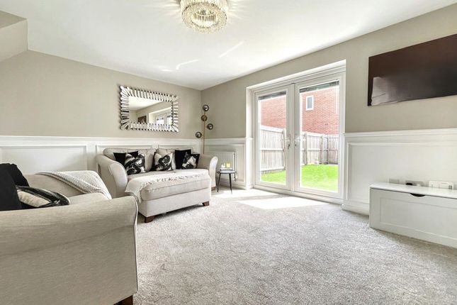 17 Rother Close, Hebburn photo 3