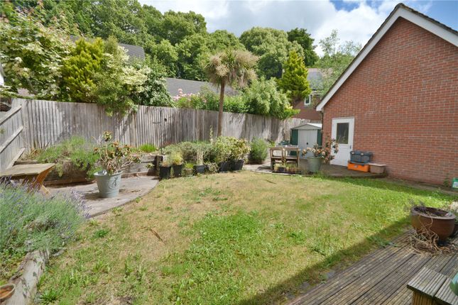 45, Oddstones, Pulborough photo 2