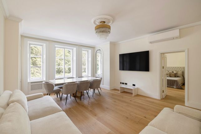 Albert Hall Mansions, Kensington photo 4
