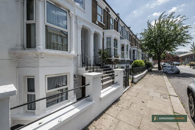 Flat to rent in Sulgrave Road, London