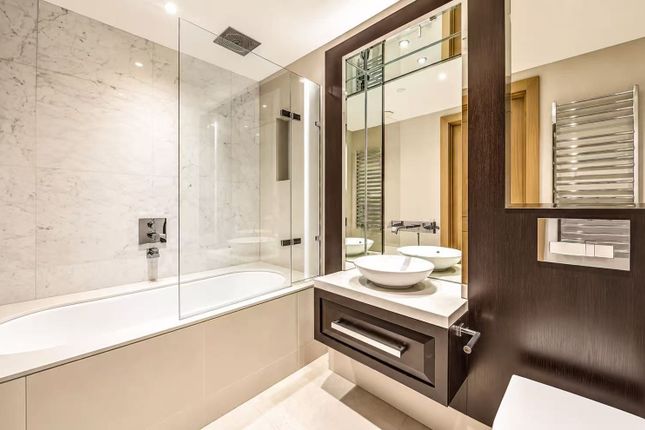 Apartment 4, Cleland House, London photo 3