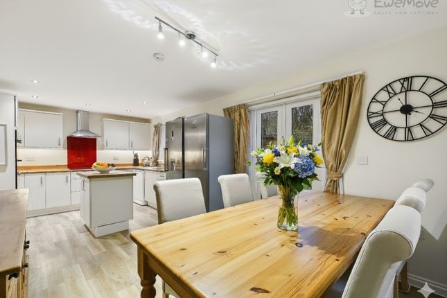 16, Ash Drive, South Molton photo 3