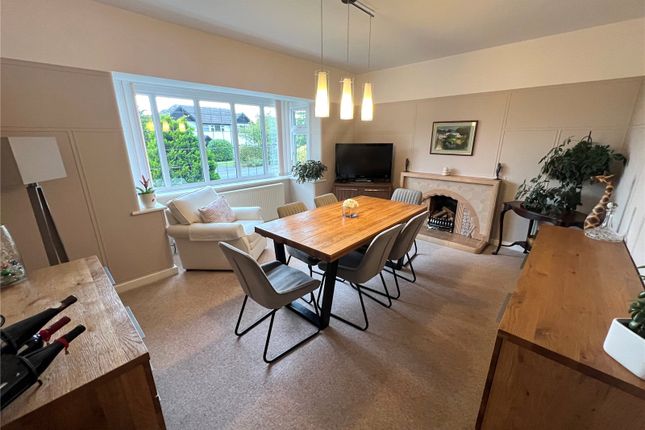 7, Fletcher Drive, Stockport photo 4