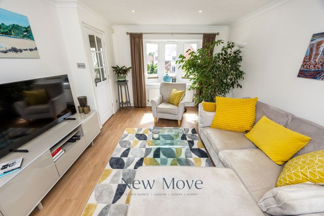 9 Jacobean Close, Maidenbower, Crawley photo 4