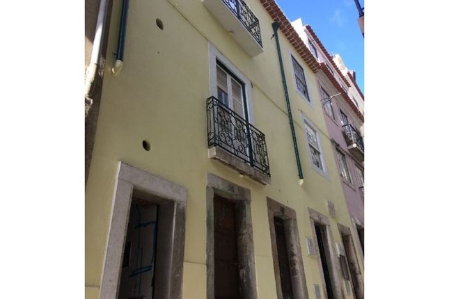 Thumbnail Block of flats for sale in Rua Do Salvador, São Vicente, Lisboa