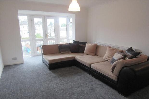 Flat to rent in Ashburne House, Manchester