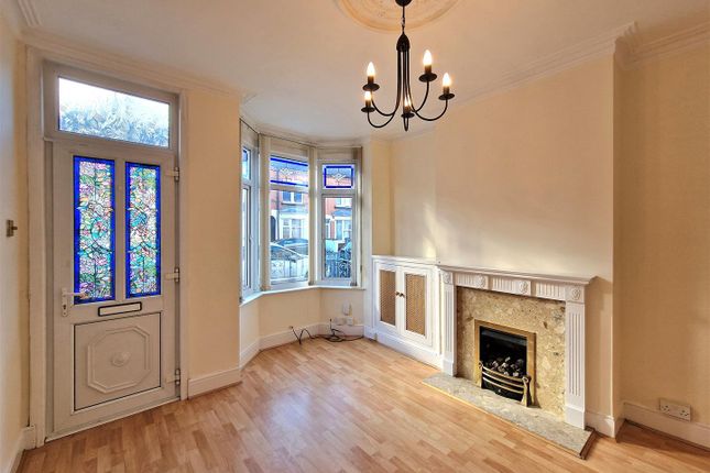 32, Sylvan Street, Leicester photo 2