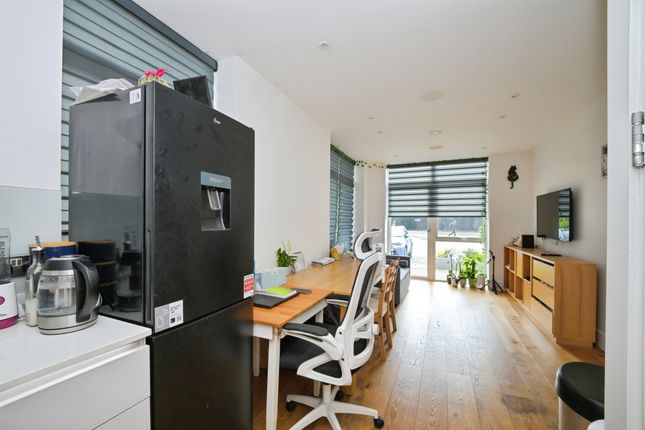 Flat 8, Mercury House, Broadwater Road, Welwyn Garden City photo 4