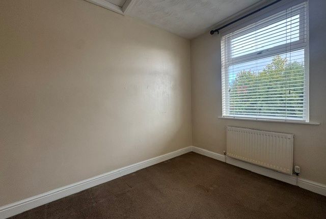 7, May Street, Golborne, Warrington photo 5