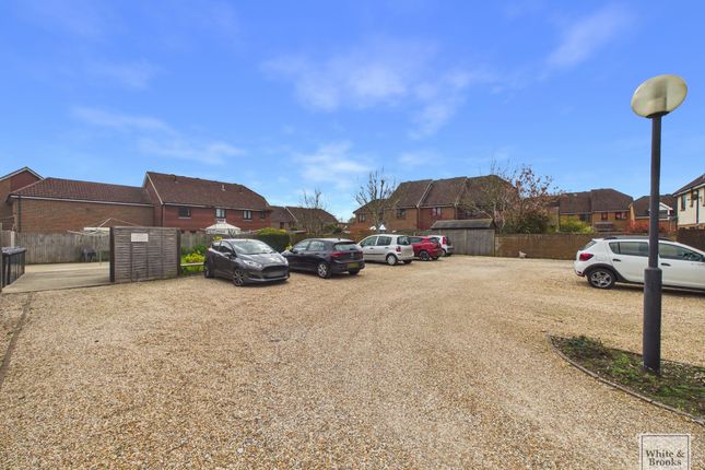 Flat 4, Verica Court Salthill Road, Chichester photo 2