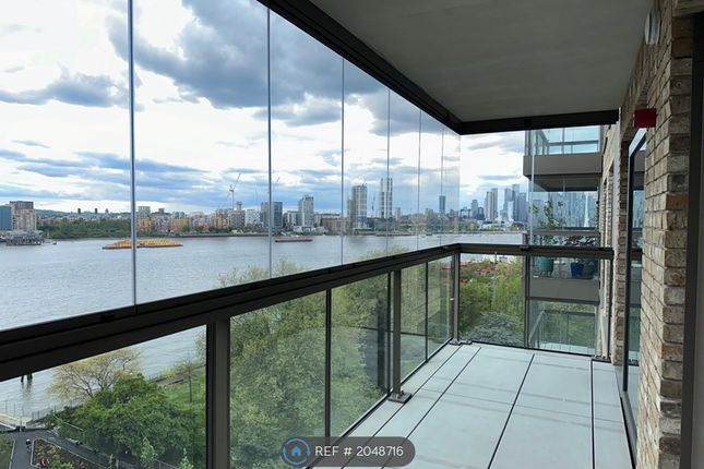 Flat to rent in Riverscape Walk, London