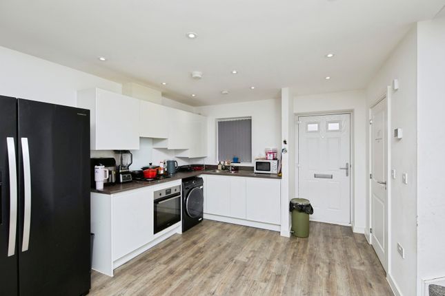 43, Saxelbye Avenue, Derbyshire photo 3