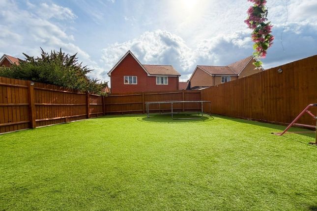12 Selion Way, Bury St. Edmunds photo 4