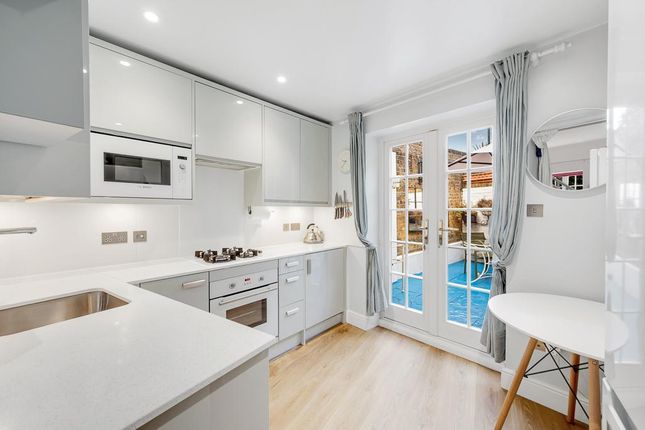 1, Rochester Mews, Ealing photo 3