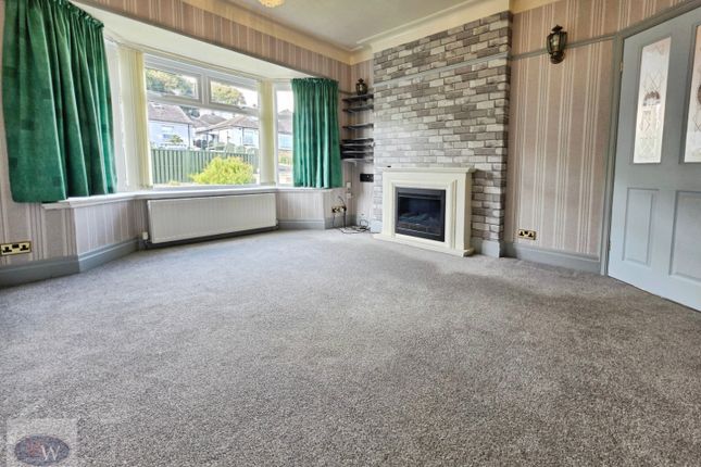 10, Oakfield Drive, Baildon photo 3