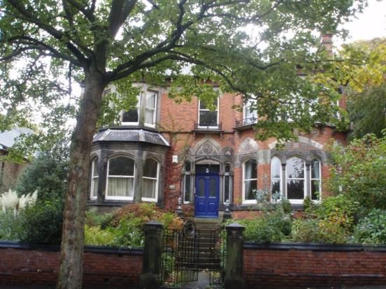 Thumbnail Flat to rent in Queens Park Avenue, Stoke-On-Trent