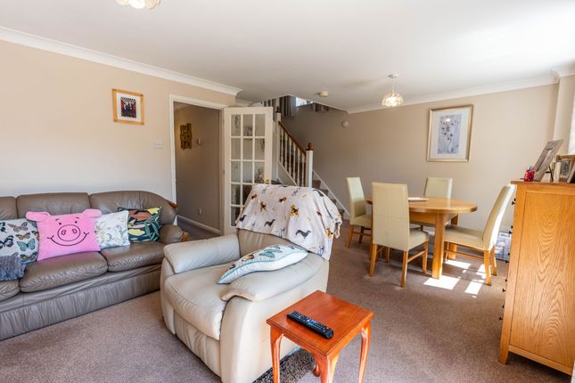 31 Bedgebury Close, Rochester photo 5