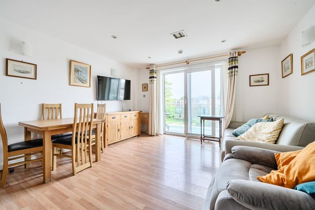 Flat 116, Tower Point, 52, Sydney Road, Enfield photo 3