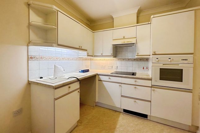 Flat 64, St Marys Mews, 1, Fernlea Avenue, Ferndown photo 3