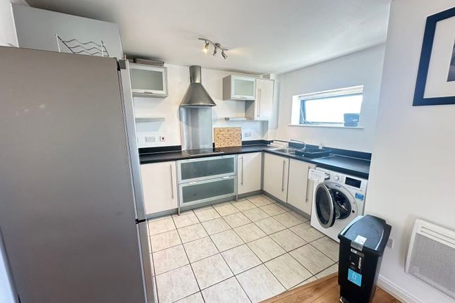 St. Christophers Court, Swansea photo 4