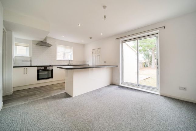 37, Craybourne Road, Melksham photo 2
