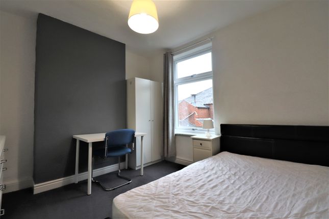 Terraced house to rent in Daisy Road, Birmingham