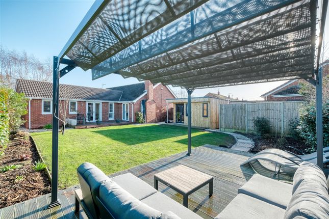 Thumbnail Bungalow for sale in Meadow Close, Kempsey, Worcester